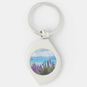 Lavendel aan de oever van het meer sleutelhanger
