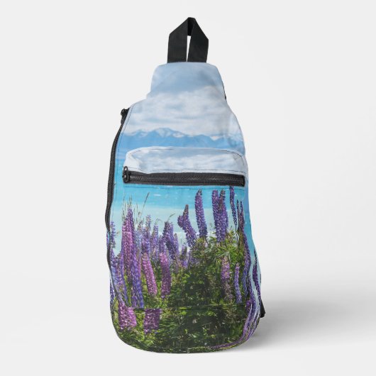 Lavendel aan de oever van het meer sling bag (Voorkant)