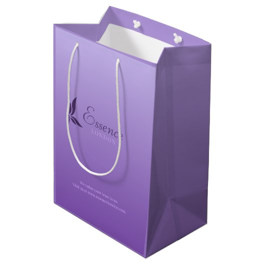 Lavendel Bliss Custom Spa Gift Bag Medium Cadeauzakje (Achterkant Gekanteld)