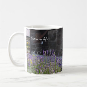 Lavendel bloemen & oude houten schuur koffiemok