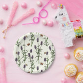 Lavendel en vlinders op gebroken wit papieren bordje (Feest)