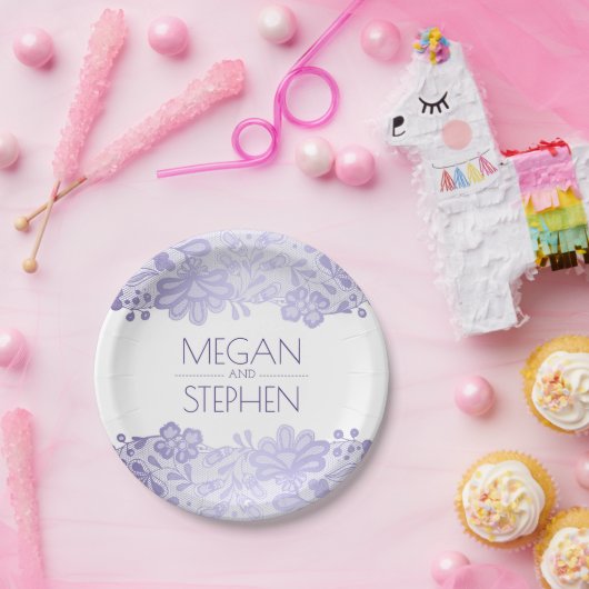 Lavendel en Witte kant Bloemen Elegante bruiloft Papieren Bordje (Feest)