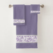 Lavendel en zilveren elegantie: Abstracte handdoek (Insitu)