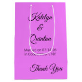 Lavendel en zwart in elegantie: bruiloft medium cadeauzakje (Achterkant)