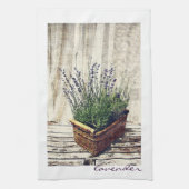 lavendel in een mand theedoek (Verticaal)