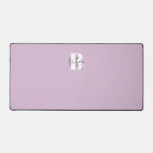 Lavendel Minimalistisch Monogram Bureaumat (Voorkant)