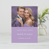 Lavendel Monogram Save the Date Foto Bruiloft Kaart (Staand voorkant)