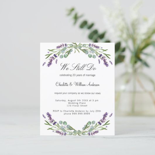 Lavendel paarse bloemen budget gelofte vernieuwing (Staand voorkant)