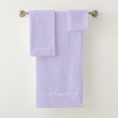 Lavendel Paarse Moderne Script Meisjesachtig Monog Bad Handdoek (Insitu)