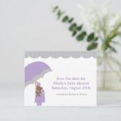 Lavendel Paraplu Baby shower Save the Date Aankondigingskaart (Staand voorkant)