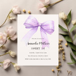 Lavendel strik crème Sweet 16 uitnodiging<br><div class="desc">Een zacht beige,  crèmekleurige achtergrond,  versierd met een grote lavendel,  violet,  paarse boog. Personaliseer en voeg een naam en partijgegevens toe. 1 vel = 1 uitnodiging bedrukt rand tot rand.</div>