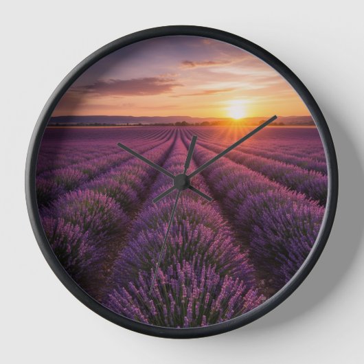Lavendel Veld Wandklok – Dromerige Natuur Ontwerp (Voorkant)
