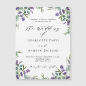 Lavendel violette bloemen groen luxe bruiloft magnetische uitnodiging (Voorkant)