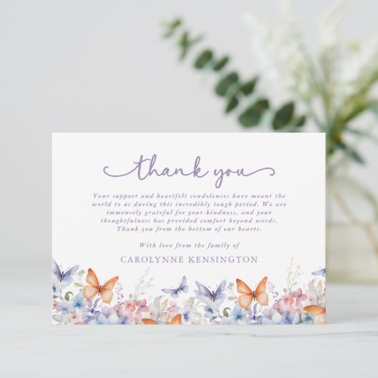 Lavendel vlinder bloemige sympathie dank u bedankkaart (Staand voorkant)
