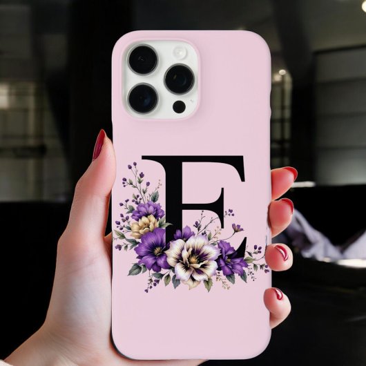 Lavendelbloei: Monogram Beginitial 'E' iPhone Hoesje