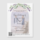 Lavendelboog fotobloemen QR RSVP luxe bruiloft Magnetische Uitnodiging (Voorkant)