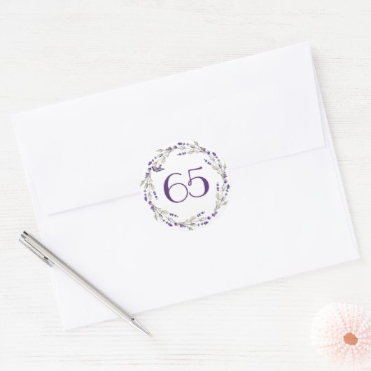 Lavendelkrans voor 65-jarig jubileum ronde sticker (Envelop)