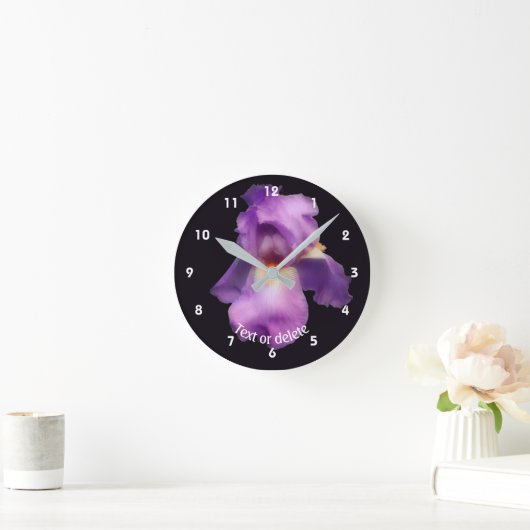 Lavender Bearded Iris Flower Personalized   Ronde Klok (Huis)