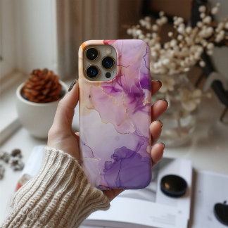 Lavender Blush Watercolor Gold Veins Luxury iPhone 16 Hoesje