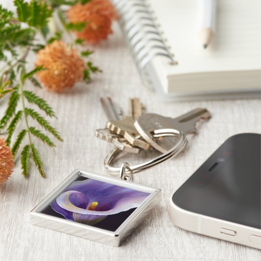 Lavender Calla Lily Sleutelhanger (Zijkant)
