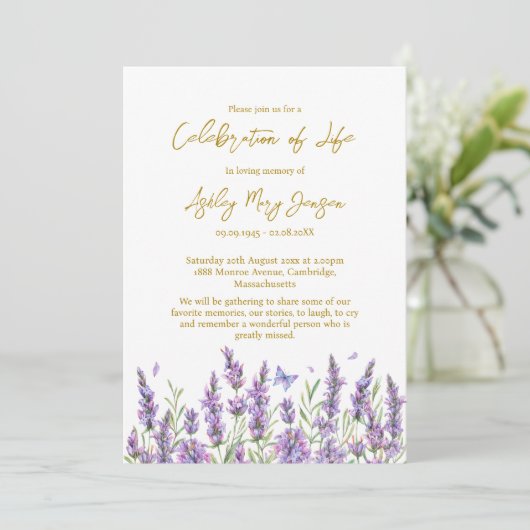 Lavender Celebration of Life Funeral Invitation Kaart (Staand voorkant)