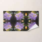 Lavender Clematis-bloem in Trellis Abstract Bad Handdoek (Handdoek)