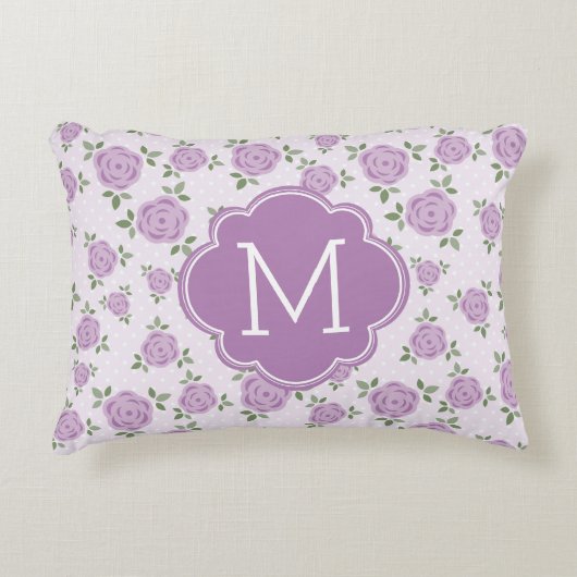 Lavender Floral Pattern Monogrammed Decoratief Kussen (Voorkant)