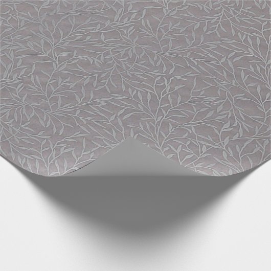 Lavender Gray Embossed Leaf Vines Cadeaupapier (Hoek)