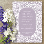 Lavender Leaf Floral Bridal Shower Kaart<br><div class="desc">Moderne bladeren- en bloemenpatroon met een stijlvol ovaal dat je partijinformatie in lavender en wit maakt.</div>