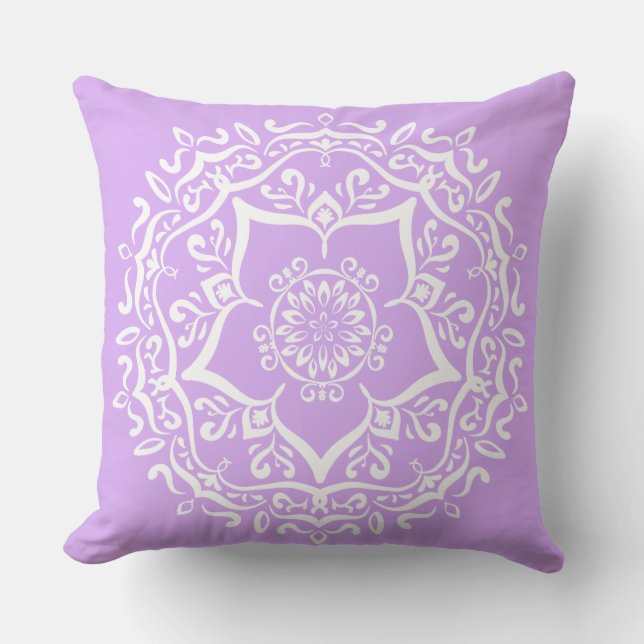 Lavender Mandala Buitenkussen (Voorkant)
