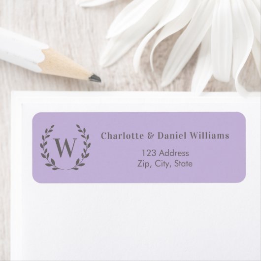Lavender monogram initial wreath return address etiket (Insitu)