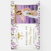 Lavender Paars Floral Gold RN Nursing Afstuderen Spandoek (Verticaal)