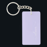 Lavender Paars Modern Script Girly Monogram Naam Sleutelhanger<br><div class="desc">Lavender Paarse Simple Script Monogram Name Sleutelhanger. Dit maakt de perfecte liefhebbende 16 verjaardag,  bruiloft,  vrijgezellenfeest,  verjaardagsdag,  baby shower of vrijgezellenfeest voor iemand die van luxe glam en stijl houdt.</div>