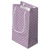  Lavender Paars Quatrefoil Monogramnaam Klein Cadeauzakje (Achterkant Gekanteld)