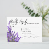 Lavender Paarse Florals Wedding RSVP Kaart (Staand voorkant)