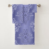 Lavender Paarse gradiënt Floral Damask Print Bad Handdoek (Insitu)