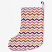 Lavender Pink Chevron Stripes w/ Round Monogram Kleine Kerstsok (Achterkant)