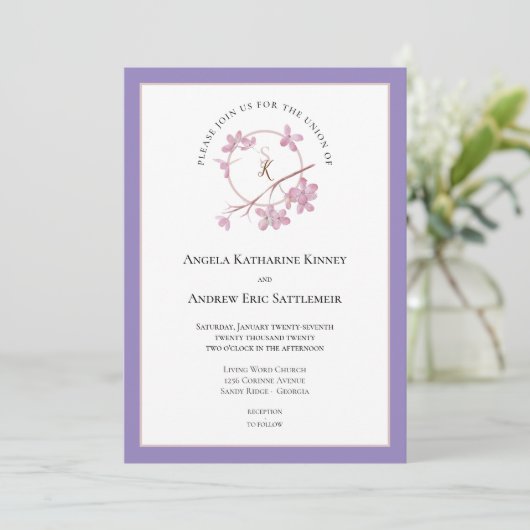 Lavender Plum Blossom Initialen Invitation Kaart (Staand voorkant)