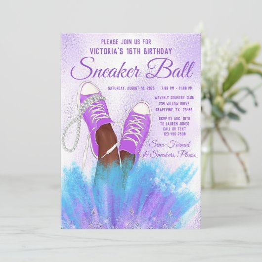 Lavender Sneaker Ball Birthday Party Invitation Kaart (Staand voorkant)