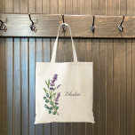 Lavender violet eucalyptus greenery bloemen tote bag<br><div class="desc">Witte achtergrond,  versierd met lavendere bloemen en eucalyptusgroen. Personaliseer en voeg jouw naam toe. Zwarte letters.</div>