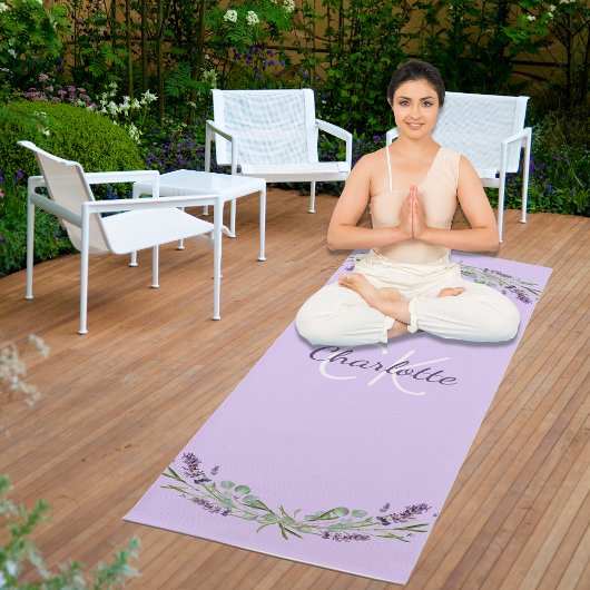 Lavender violet florals noemt monogram initiaal yogamat