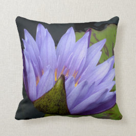 Lavender Water Lily Kussen