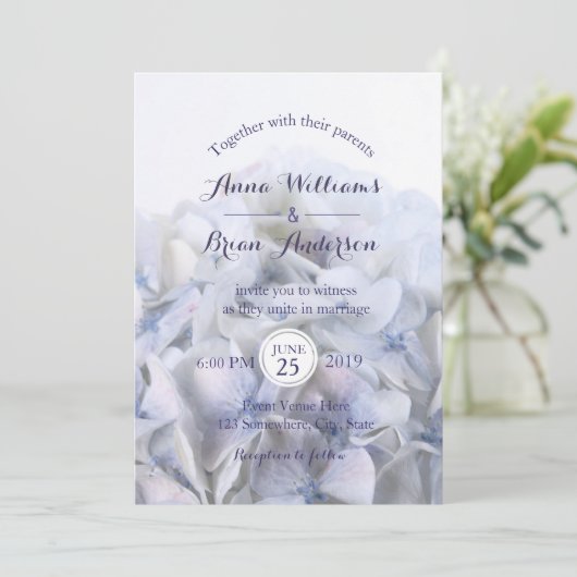 ©Lavender White Hydrangea Wedding Invitation Kaart (Staand voorkant)