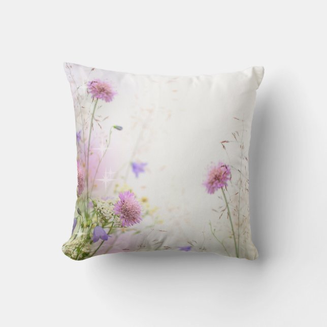 Lavender Wild Flowers Pool Throw Couch Pillow Kussen (Voorkant)