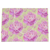 Lavish Peony over bleek groen Groot Cadeauzakje (Voorkant)