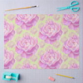 Lavish Peony over bleek groen Tissuepapier (Craft)
