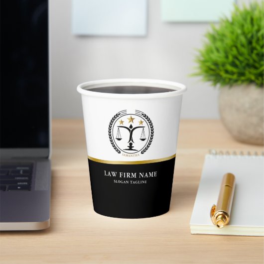 Law Justice Logo Zwart Wit Goud Papieren Bekers (Insitu)