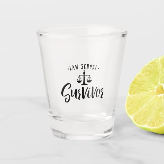 Law School Survivor-Afstuderen Gift Shot Glass Glas (Voorkant)