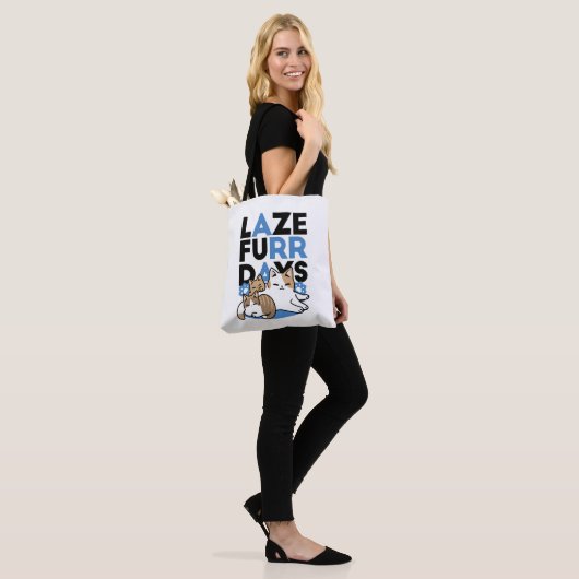 Laze Furr Days - Schattige Lazy Cats Design Tote Bag (Op model)