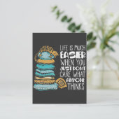 Lazy Cute Kitten Life is veel eenvoudiger Briefkaart (Staand voorkant)